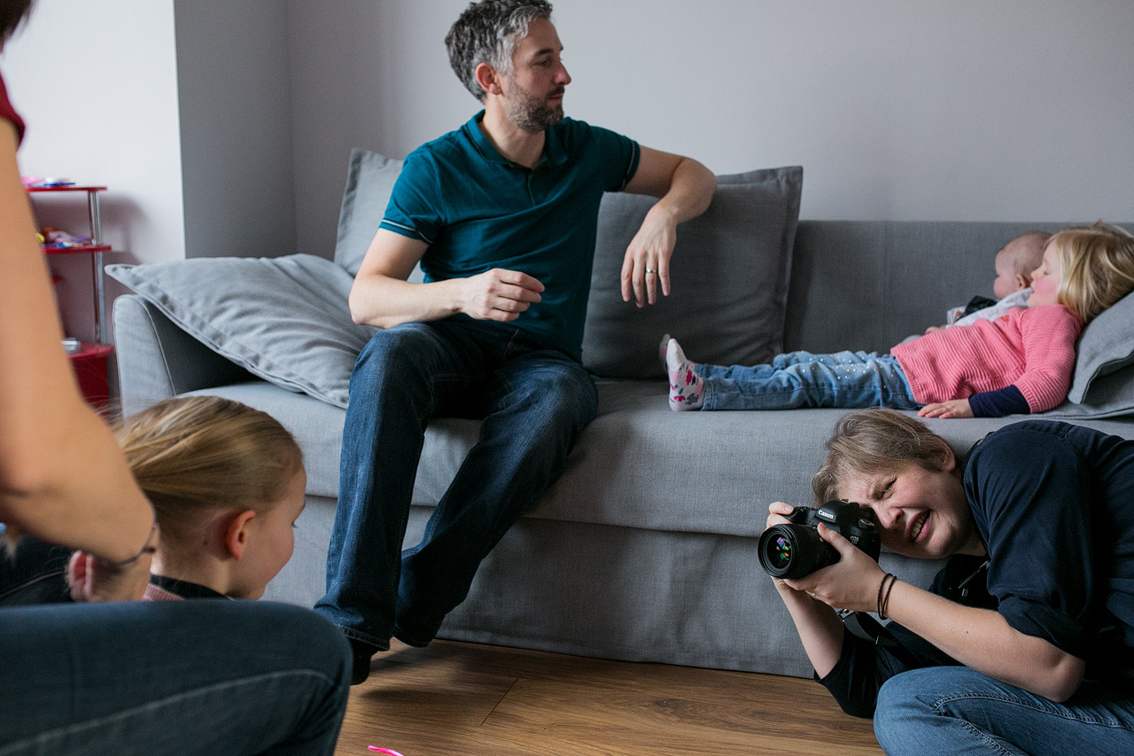 antonina mamzenko, london family photographer, during a photoshshoot in a family home